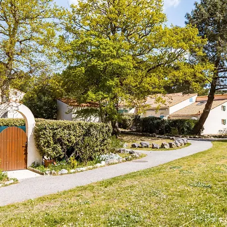 Les Maisons De L'ocean-1 By Interhome